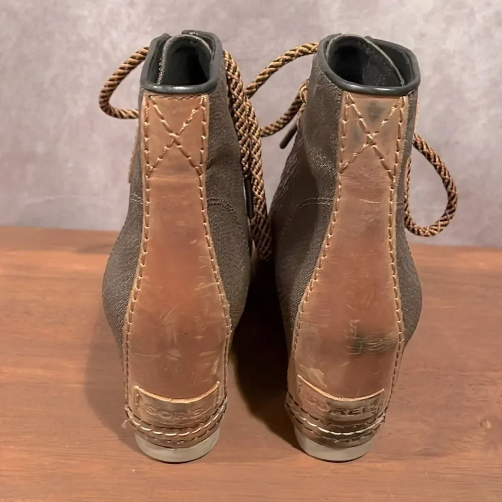 Sorel 1964 wedge snake print tan/gray hiking boots size 6